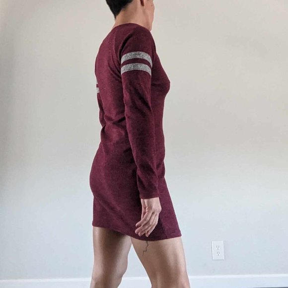 Maroon Sweater Minidress. Size M - Picture 3 of 4